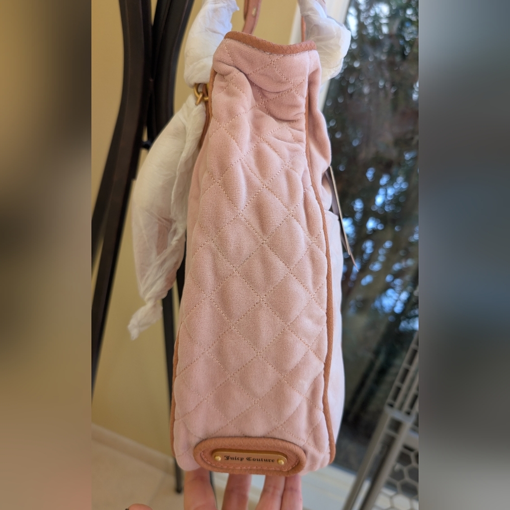 RARE, VINTAGE, Y2K NWT Juicy Couture HELENA Powder Pink Velour Shoulder Bag-$228 - Picture 5 of 16